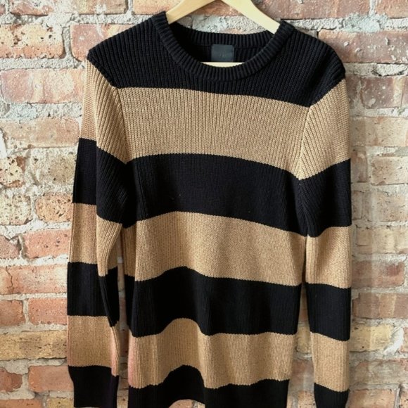 Stripped Sweater - Picture 1 of 3